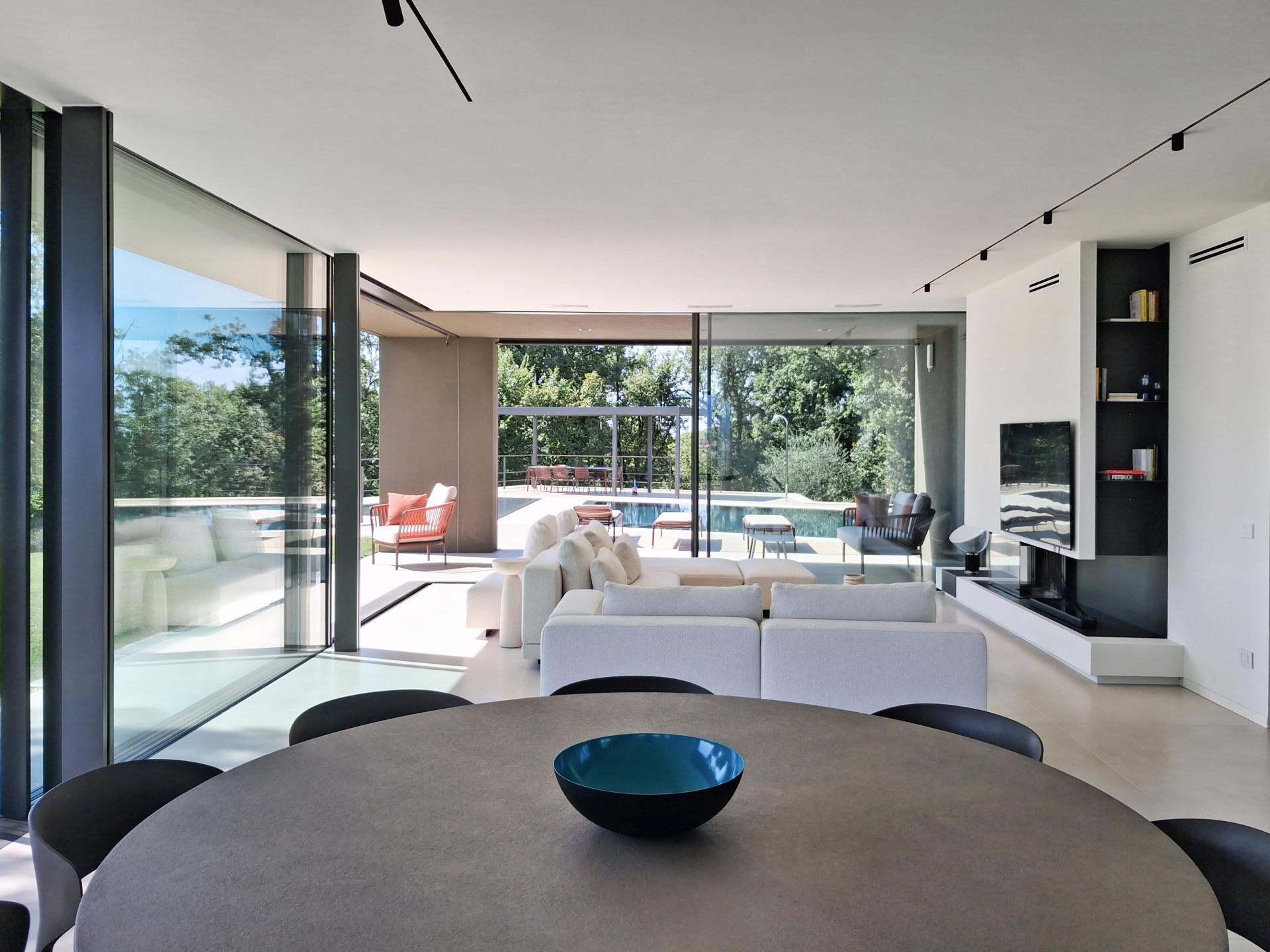 ILLE_013.jpg ILLE_013.jpg